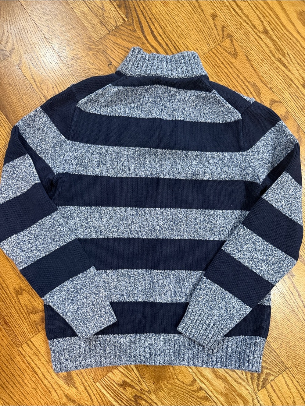 Boy’s Ralph Lauren Quarter Zip Sweater. Size XL. Like New Condition. - Picture 10 of 12